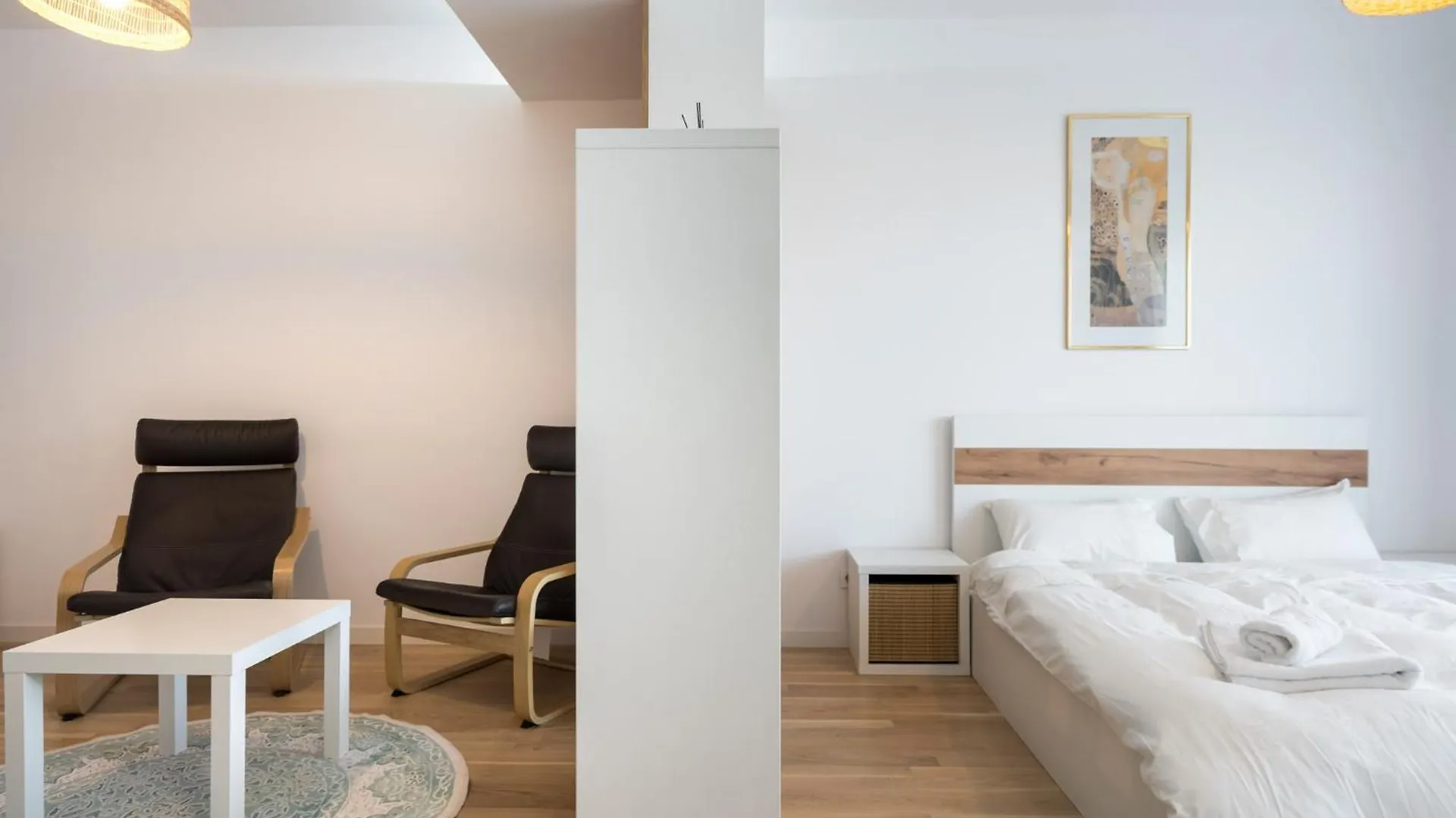 Zen 3 & 4 - Elegant Studios In Prime Location Bukareszt 0*,  Rumunia