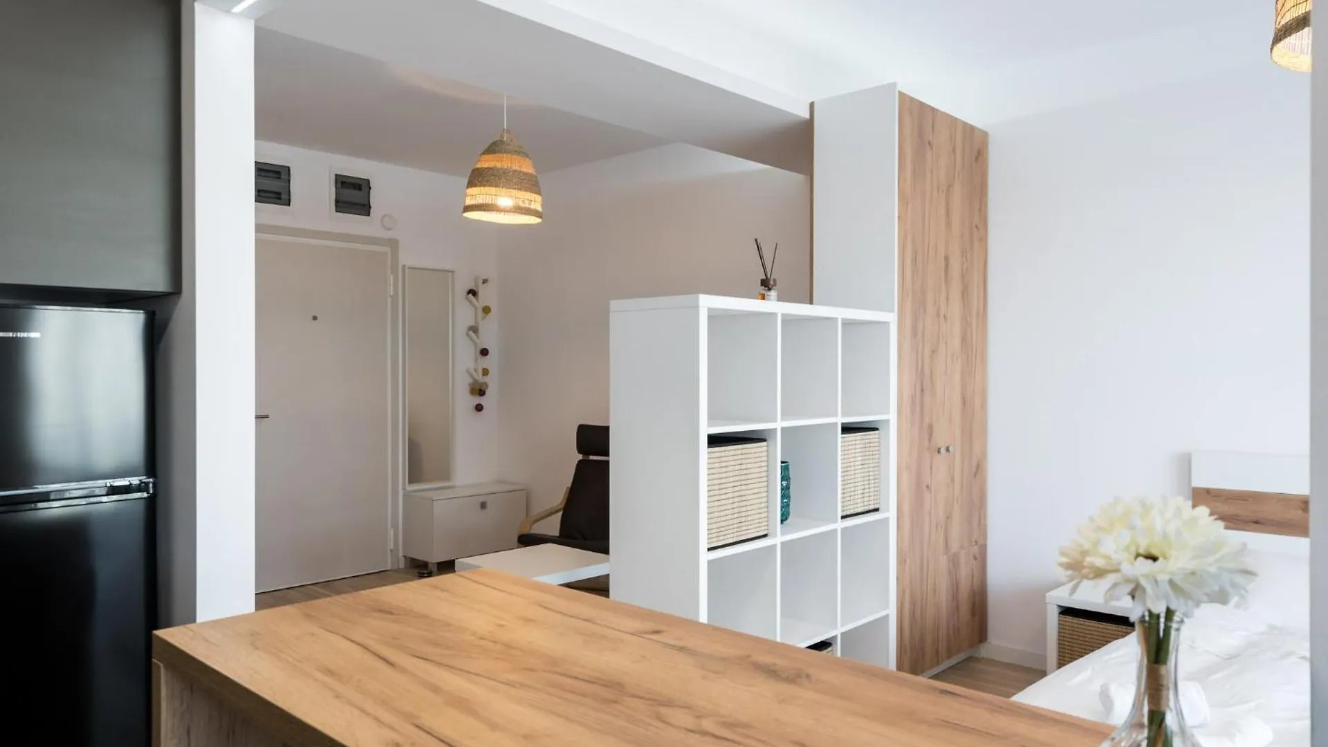 Zen 3 & 4 - Elegant Studios In Prime Location Bukareszt Apartament